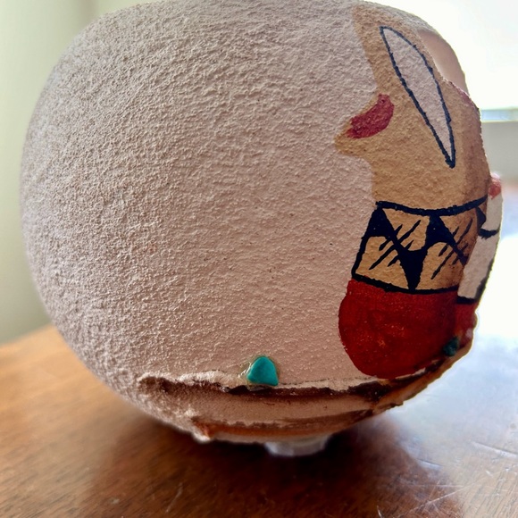 Native American Signed Pottery Vase,Native American Turquoise Gem Feathers - Picture 2 of 8